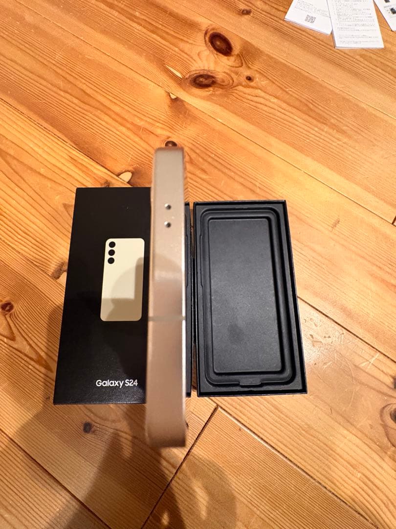 Galaxy S24 アンバーイエロー 256GB国内版 / SIMフリー・美品