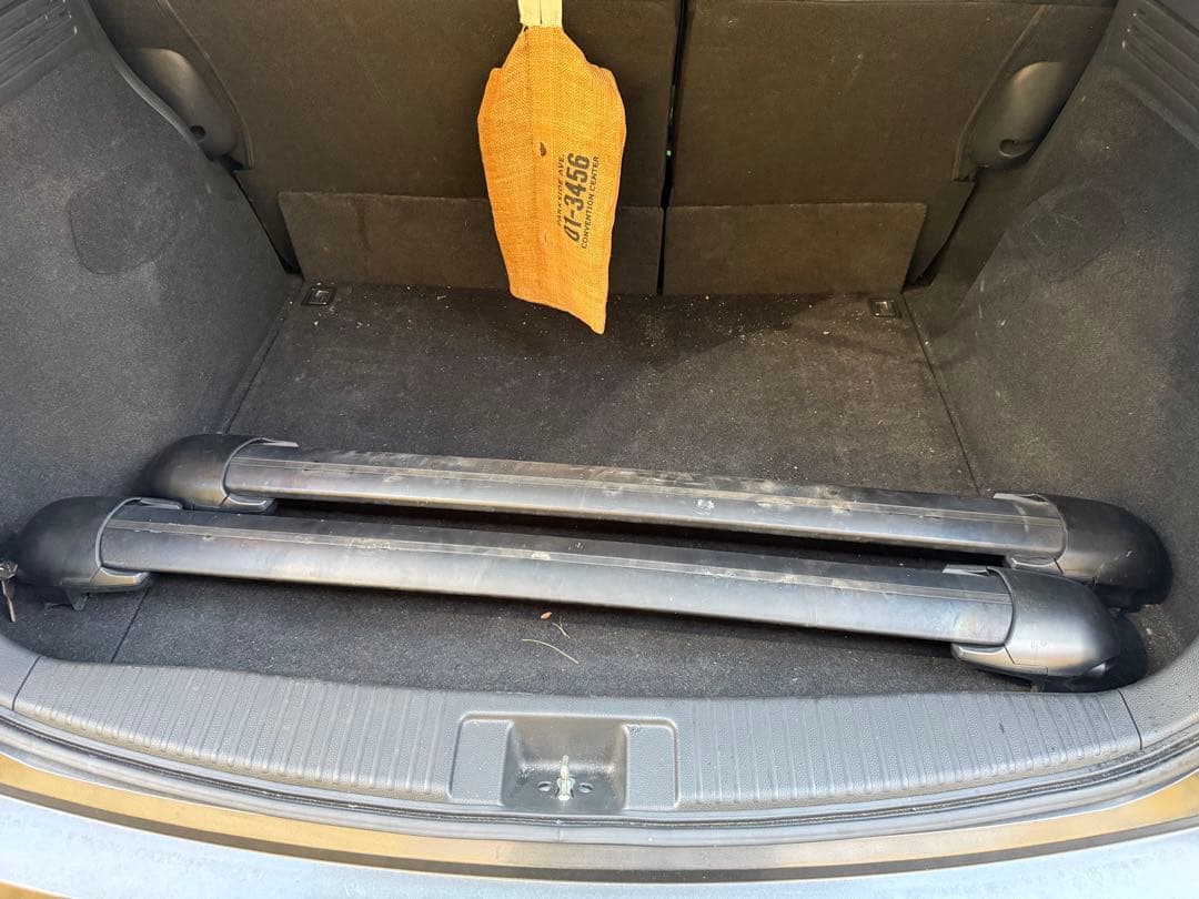 INNO ヴェゼルRU1フラッシュレール付き車　ルーフ一式