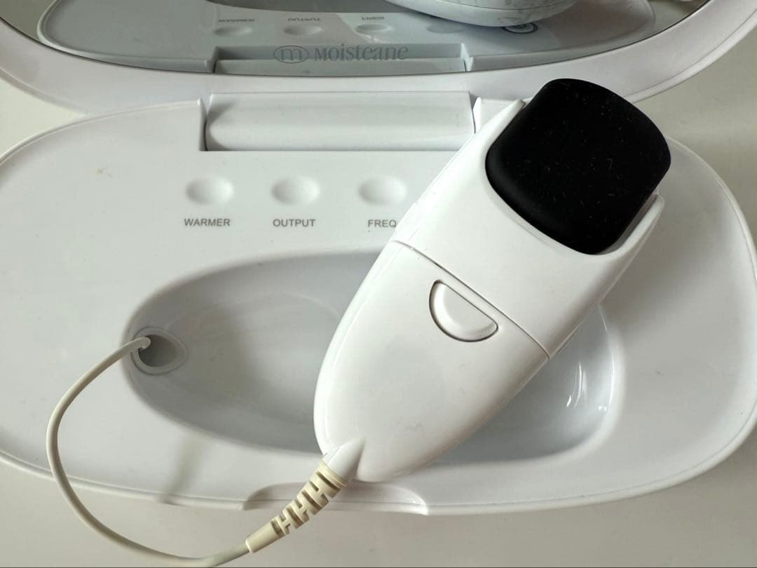 モイスティーヌ スキンコンディショナーⅣ 美顔器　定価：8万円