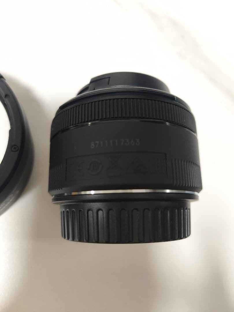 美品　Canon EF 50mm F1.8 STM　純正フード付！
