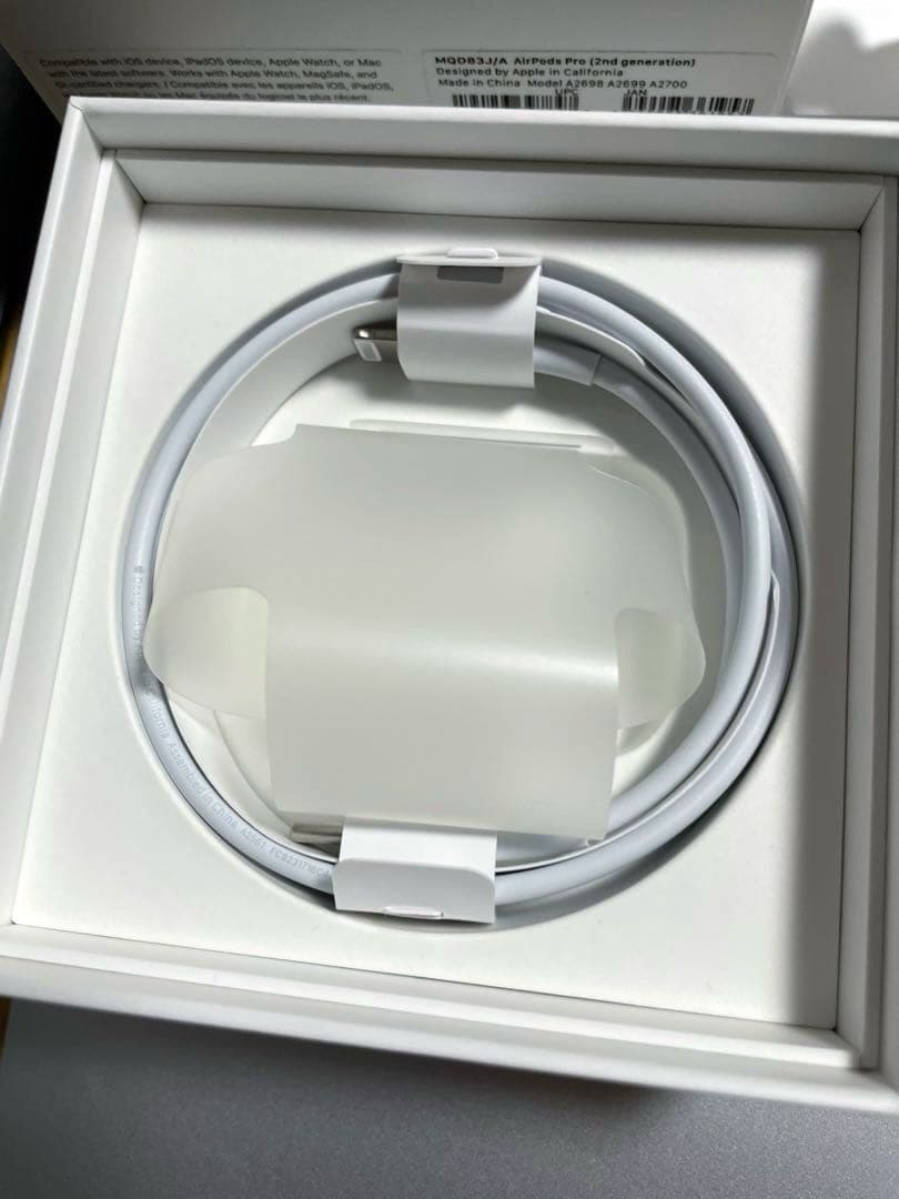 付属品未使用 AirPods Pro (第2世代) lightningモデル