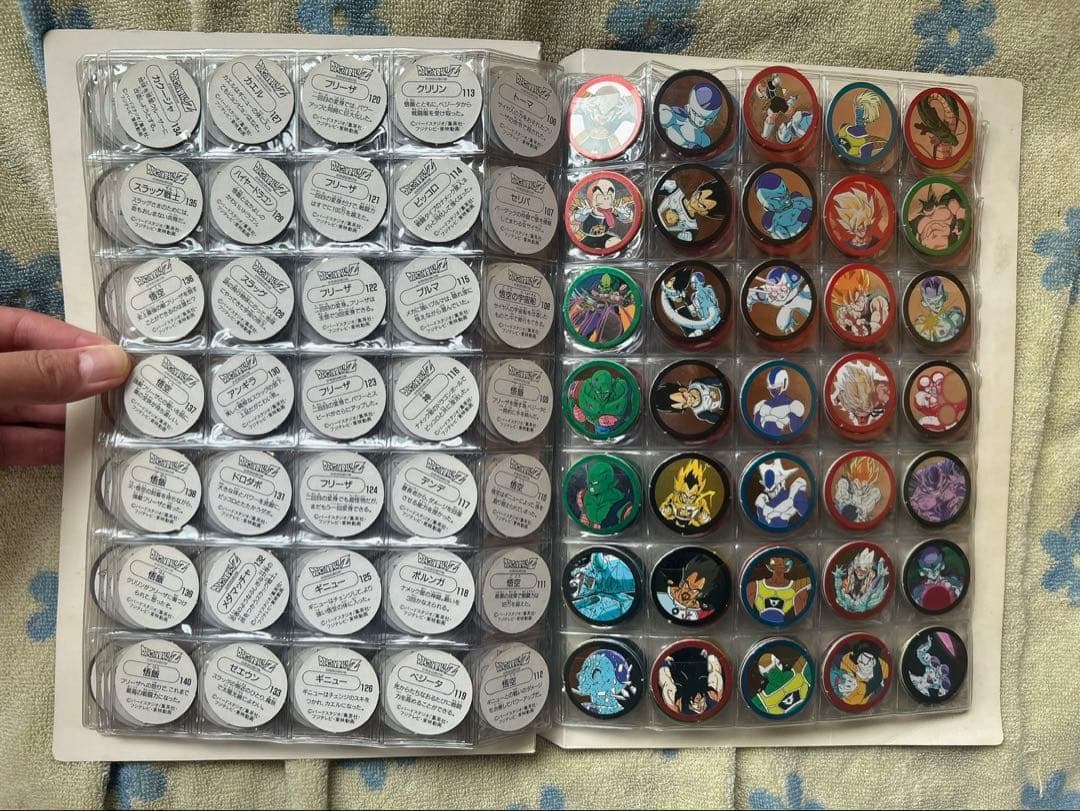 【非売品】ドラゴンボール　メンコホルダー&メンコ