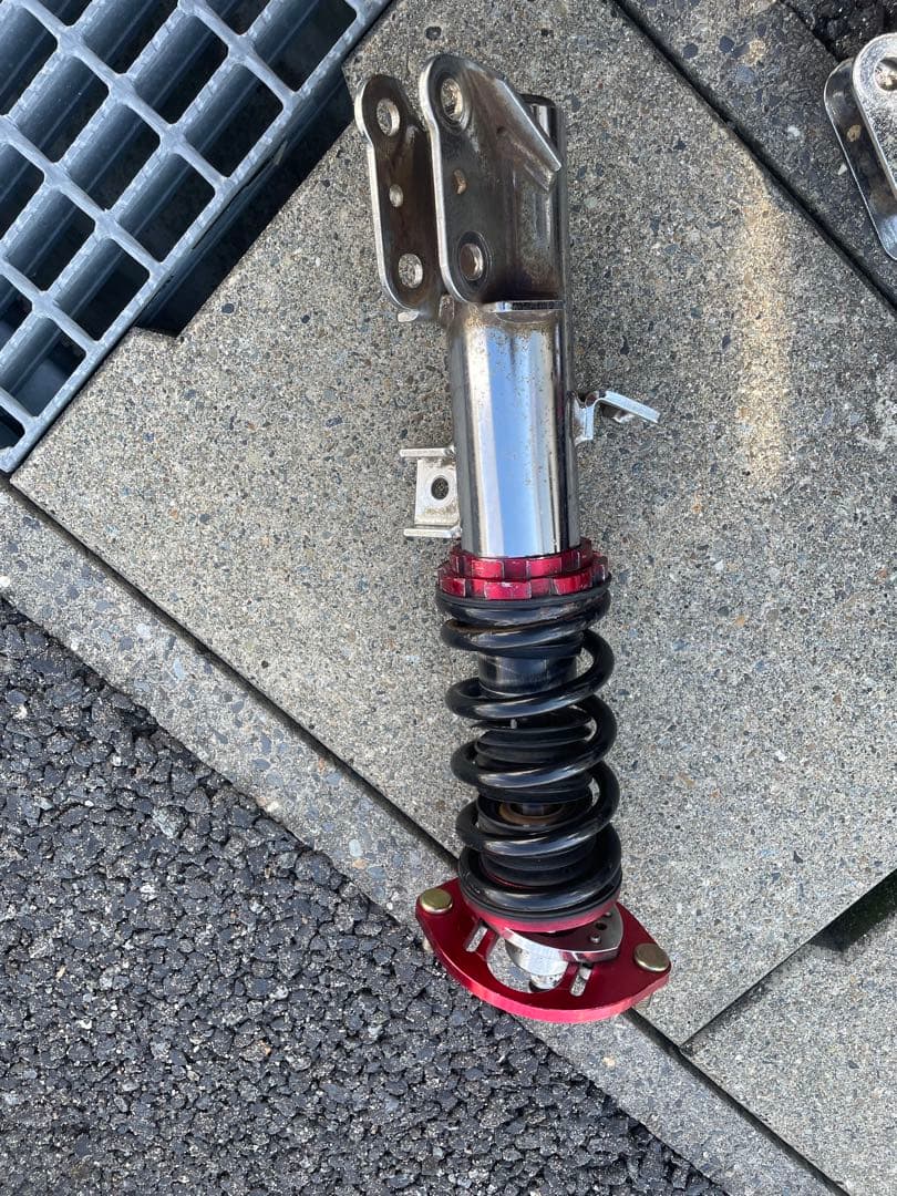 格安即購入可能Spiegel シュピーゲル RC1/RC2 R2 車高調