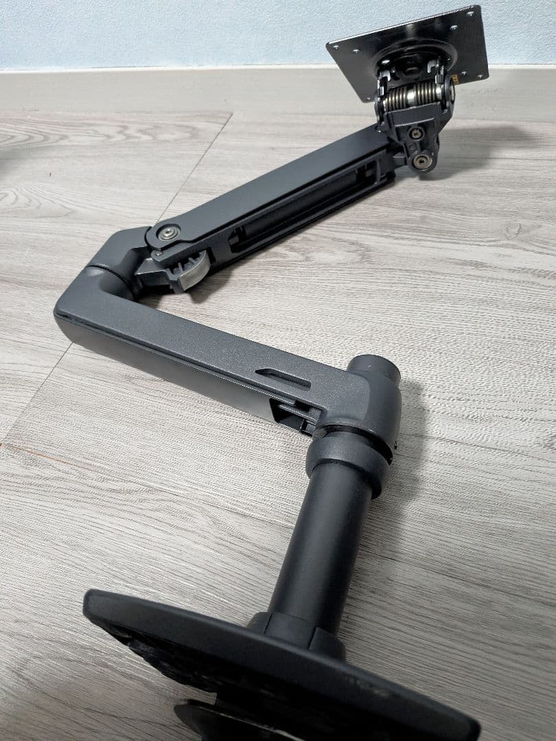 エルゴトロン LX デスクマウント モニターアーム マットブラック