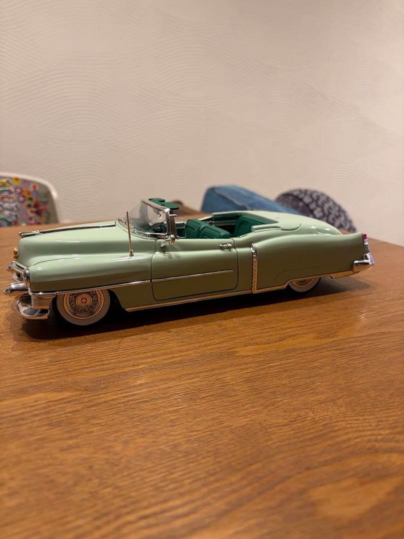 1/18 オートワールド 1953 Cadillac Eldorado