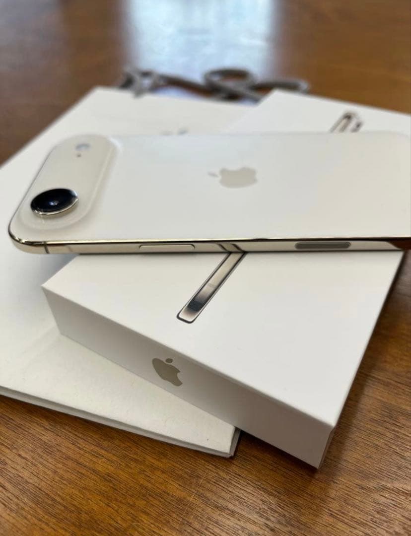 値下げ！iPhone17Air 256 /2025/12月購入　SIMフリー