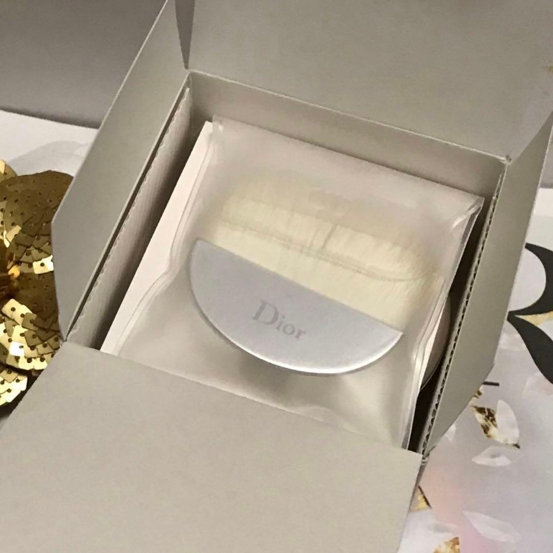 ✨新品☆カプチュールトータル パーフェクション ルース パウダー # 001