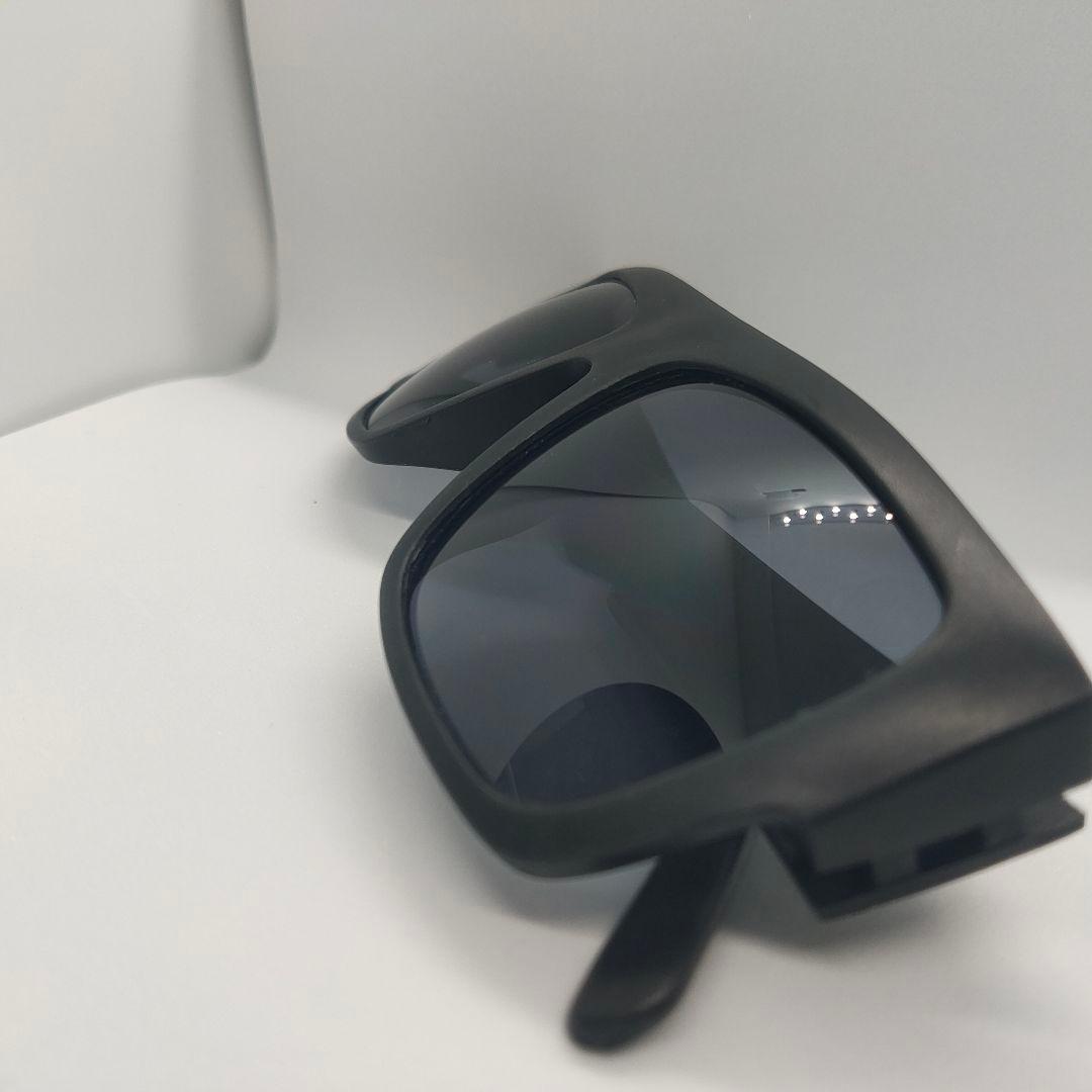 チャレンジャー×CAMSのコラボ SAMSサングラス 長瀬智也さん着用