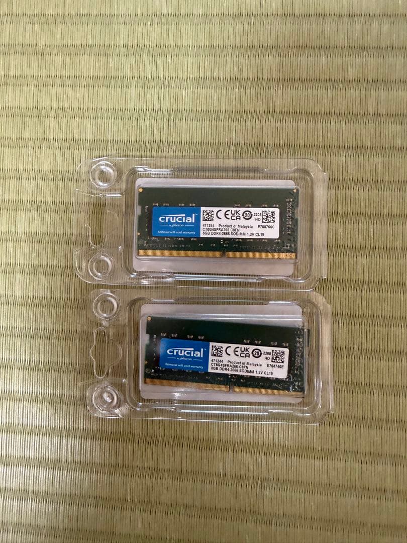 Crucial DDR4-2666 16GB (8GB×2) メモリ　新品同様