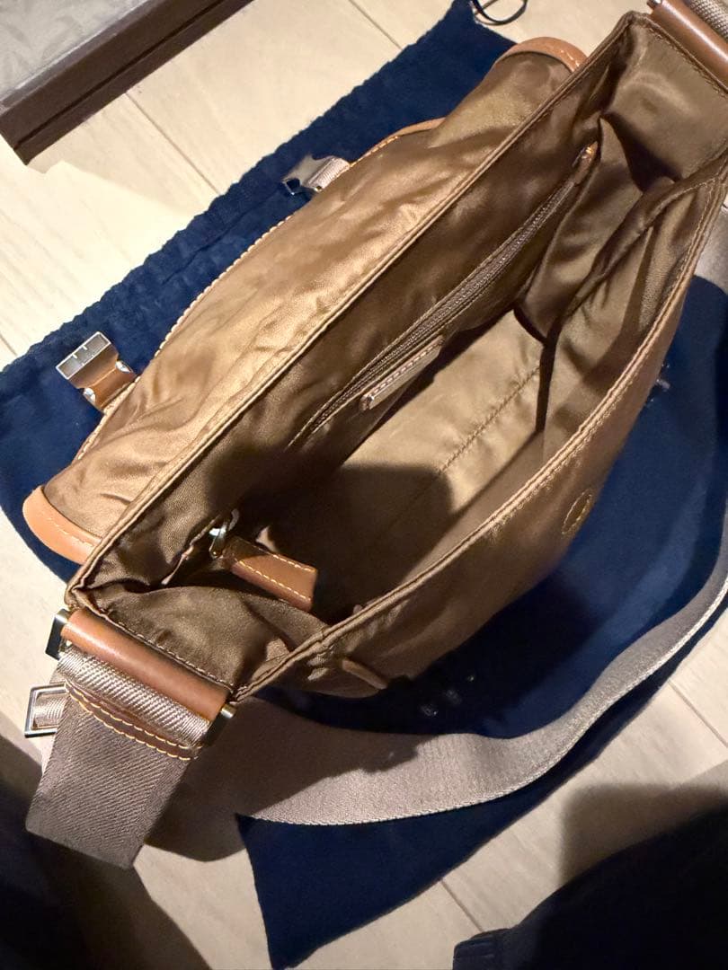 PRADA ブラウン ナイロンショルダーバッグ