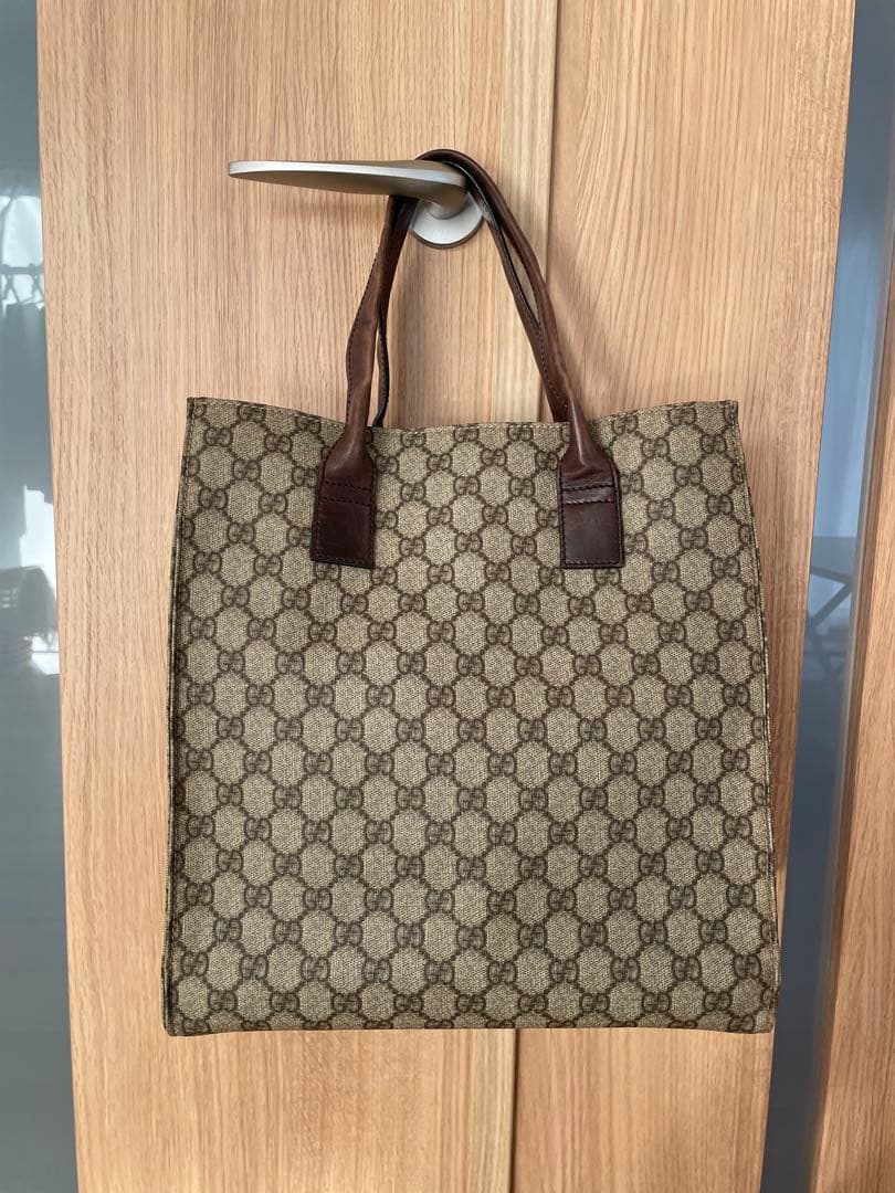 Gucci モノグラムトートバッグ　保存袋付き