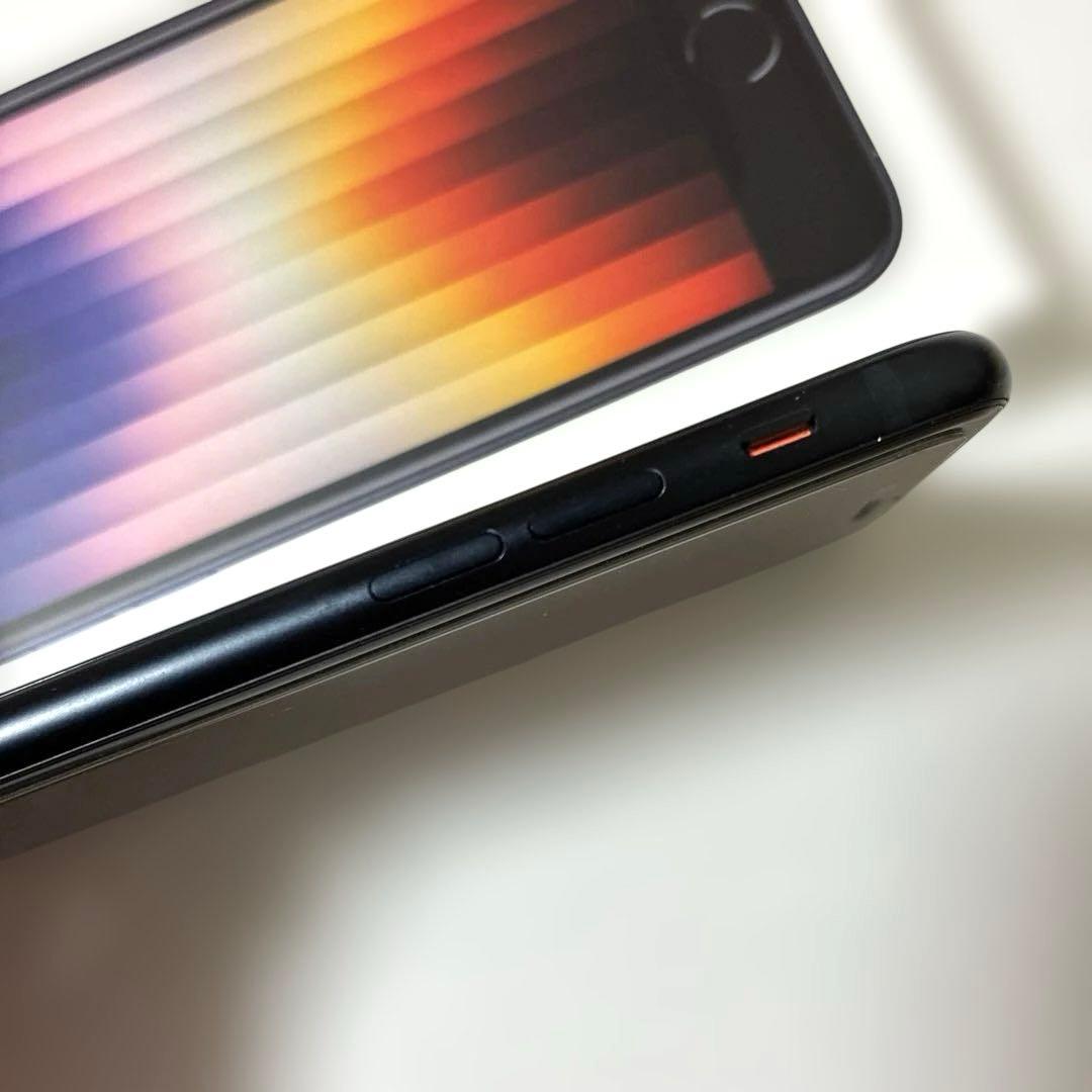 Apple iPhoneSE 第3世代 ブラック 128GB スマートフォン本体