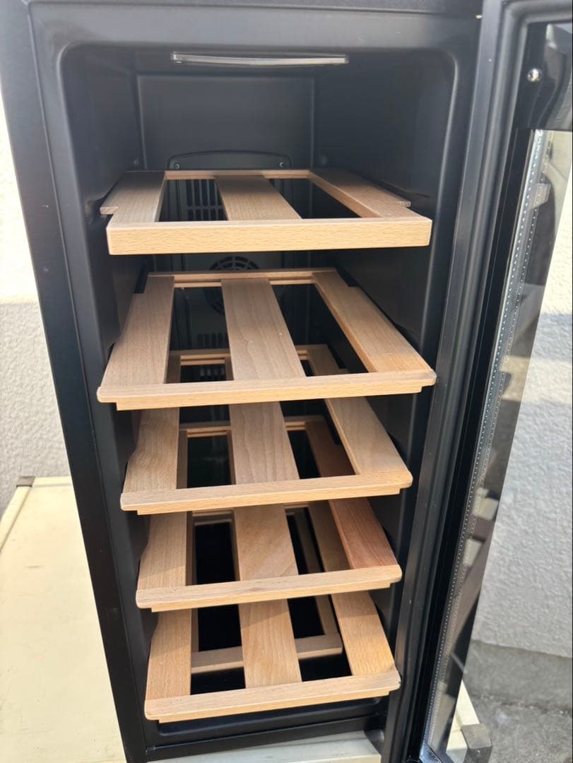 ワインセラー 12本収納 BWC-012P ブラック　ペルチェ式