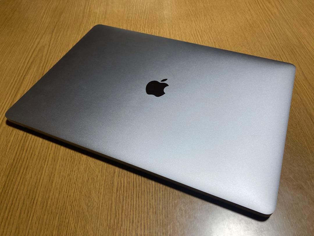 MacBook Pro 2016 15インチ スペースグレー