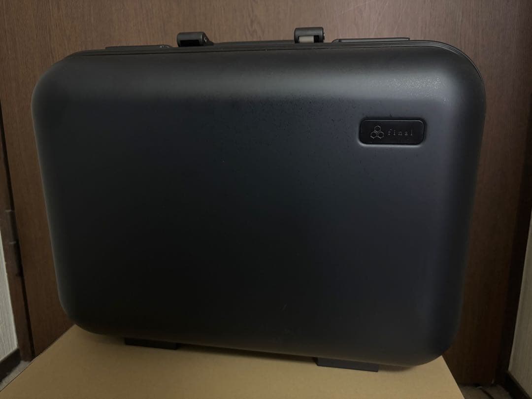 final D7000 ヘッドホン