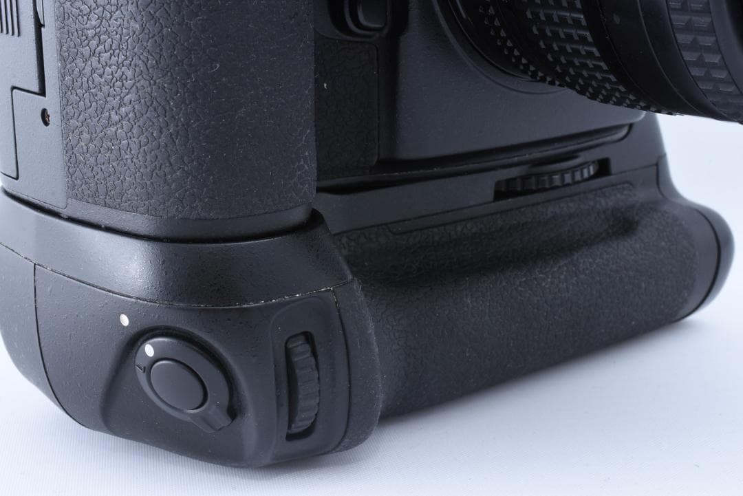 Nikon D800 ボディ + MB-D12 グリップ セット おまけレンズ付