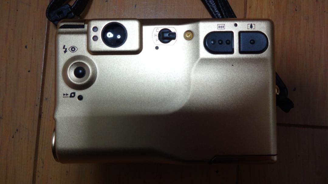 ♪ 化粧箱付き ♪ CANON IXY Limited Version GOLD