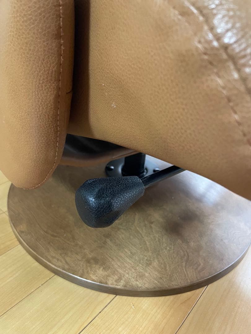 お値下げいたします！本革パーソナルチェア　リクライニングチェア　ニトリ