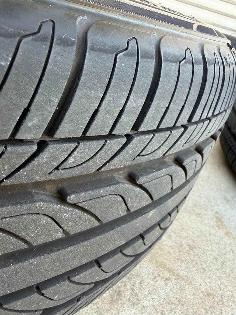 ハイペリオン CVX 19インチ 8.5J オフ+35 PCD114.3タイヤ付