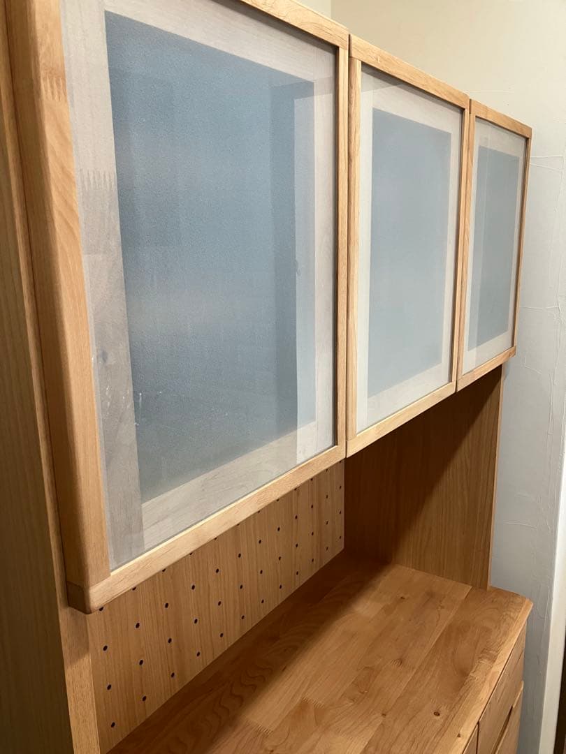 美品☆ニトリ　カップボード　食器棚　キッチンボード　天然木★