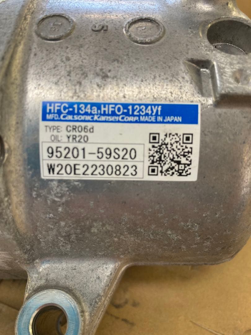 ワゴンR用エアコンコンプレッサー