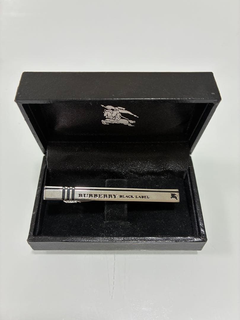 【うどん】希少未使用箱付BURBERRYBLACK LABELネクタイピン