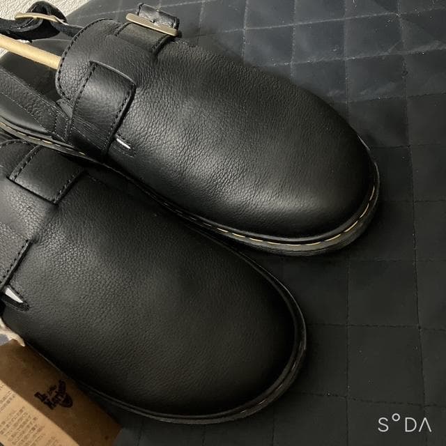 【z50j】ドクターマーチン サンダル JORGE RVE （プー101）