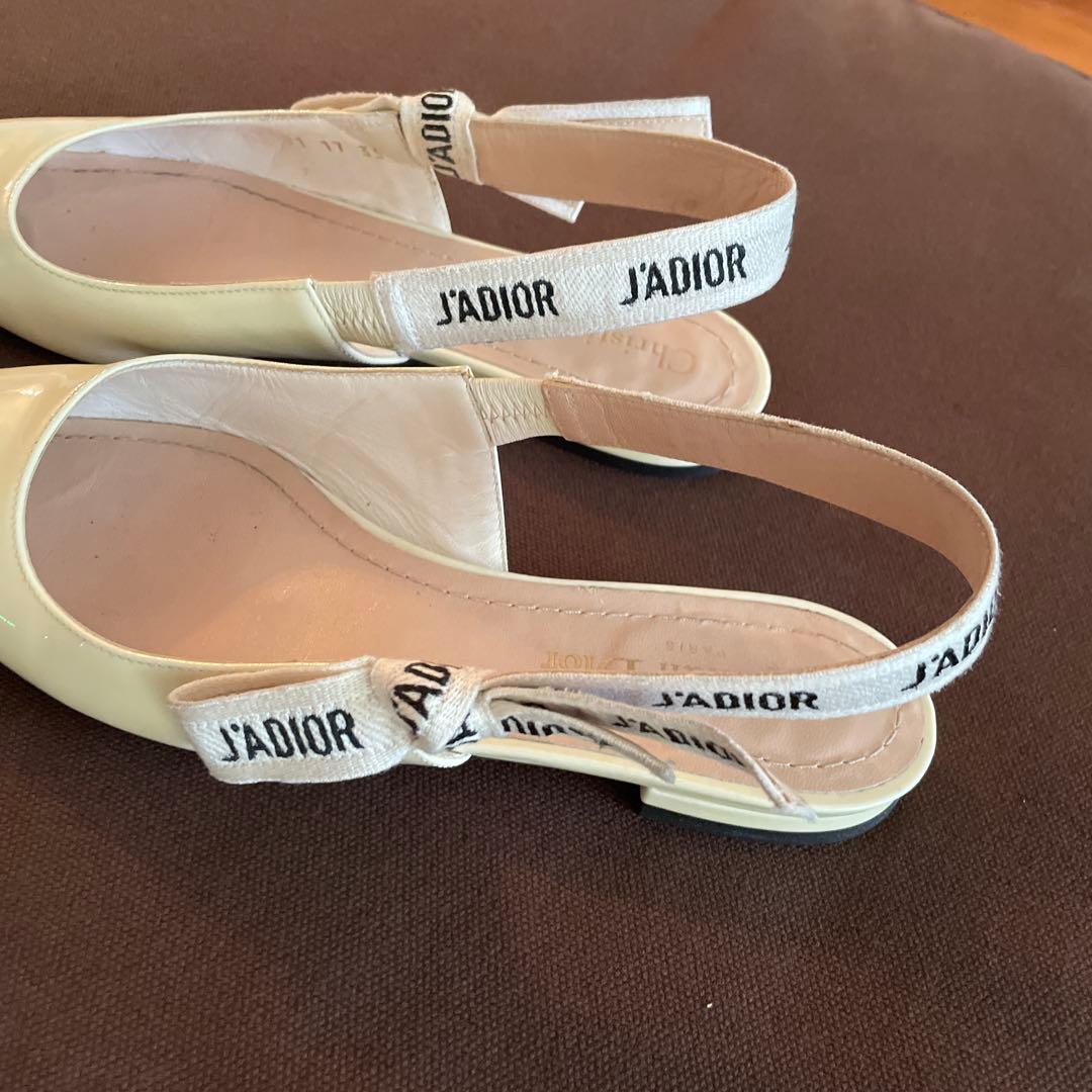 ペコ！ディオール　アイボリー スリングバック フラットシューズ