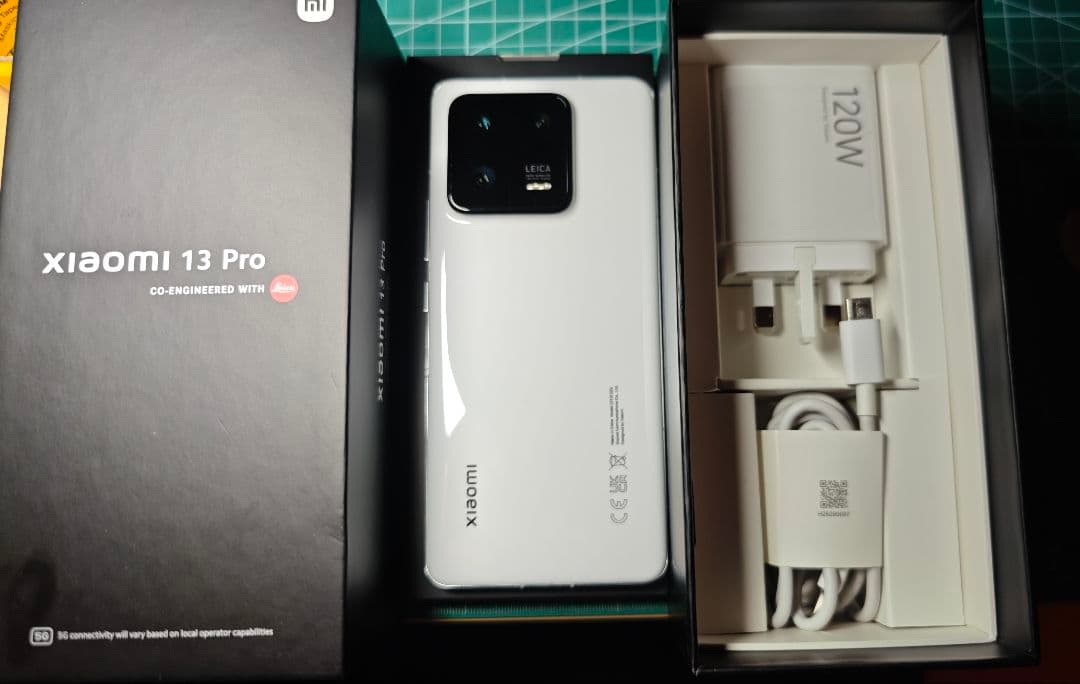 Xiaomi 13 Pro 本体 120W充電器付き