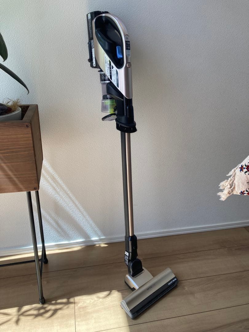 訳あり HITACHI コードレス スティッククリーナー 掃除機