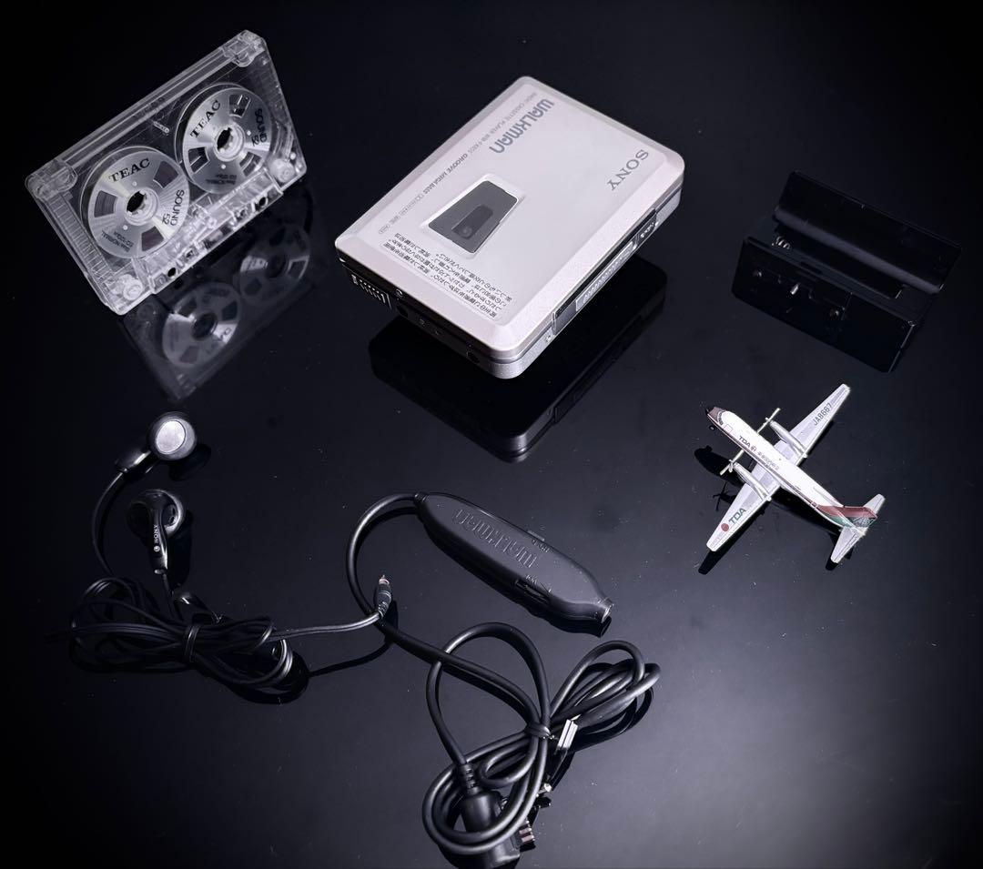 カセットウォークマンSONY WM-FX855 銀「整備済み、完動美品」