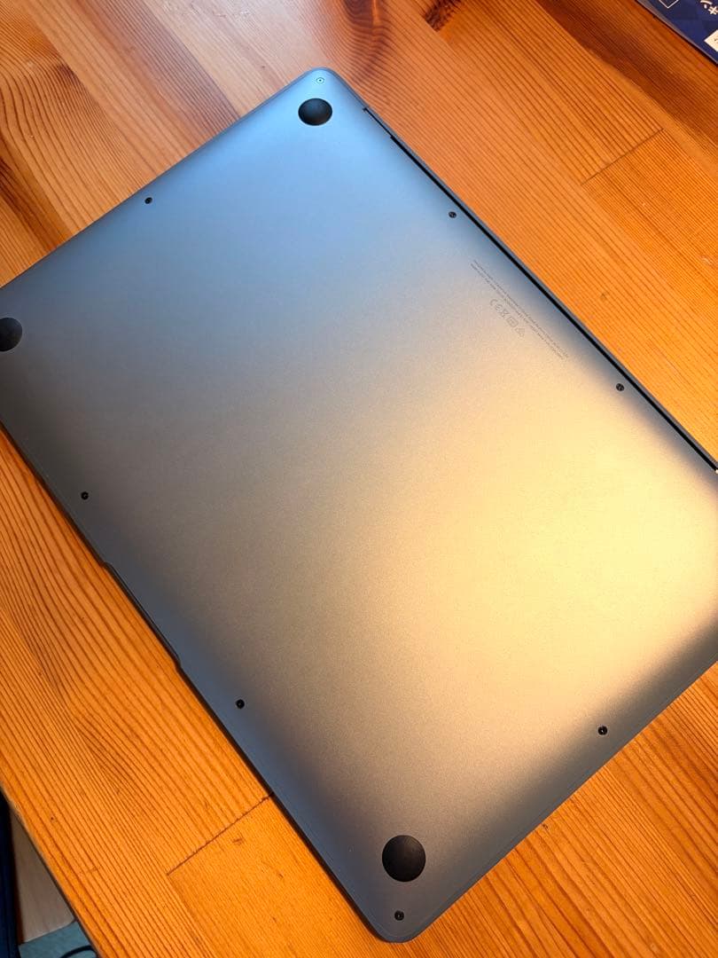 MacBook Air 2020 M1/8GB/256GB SSD シルバー