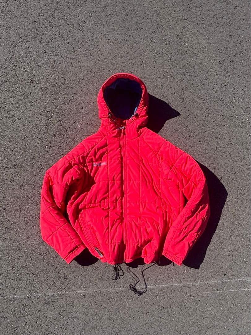 Columbia hooded puffer jacket レッド ライトブルー