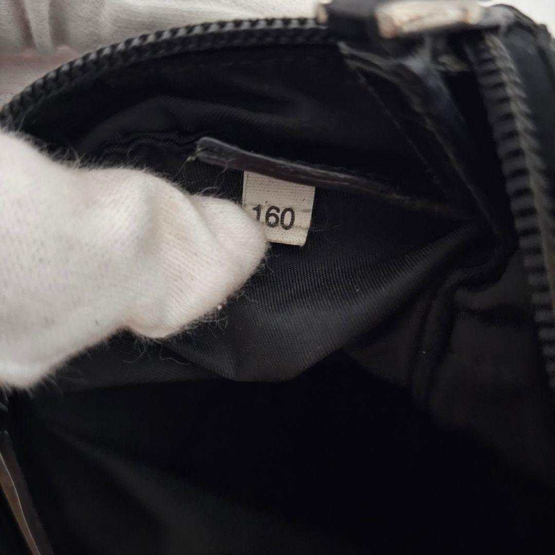 ✨美品✨PRADA　ショルダーバッグ　三角ロゴ　ナイロン　ブラック　白タグ