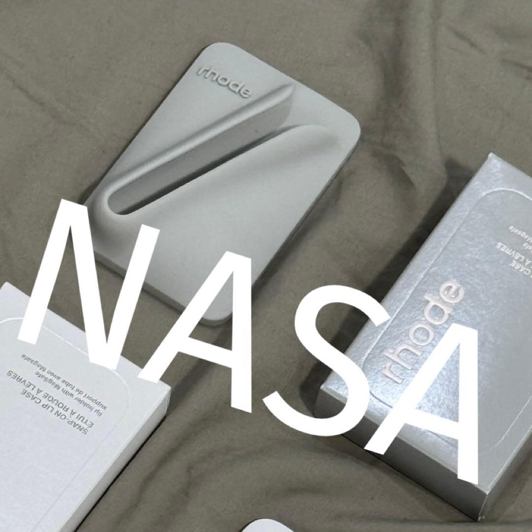 ラスト1点rhode snap-on lip case grey
