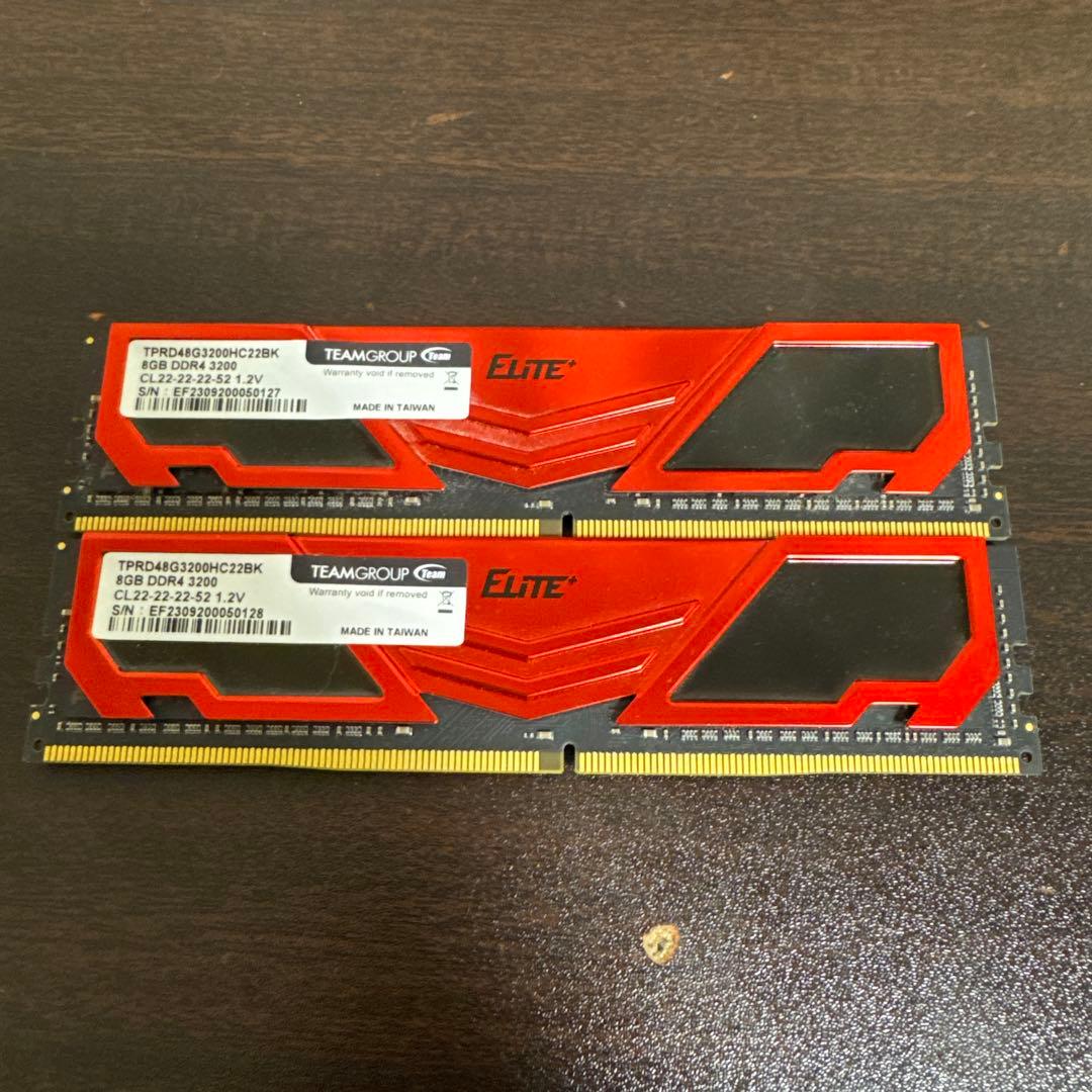 メモリー TEAMGROUP ELITE 16GB DDR4 3200MHz