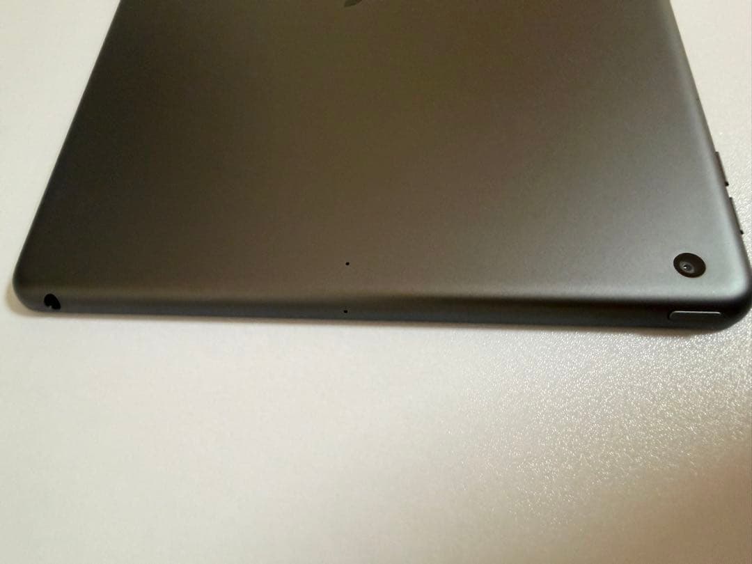 Apple iPad 第9世代64GB カバー付き