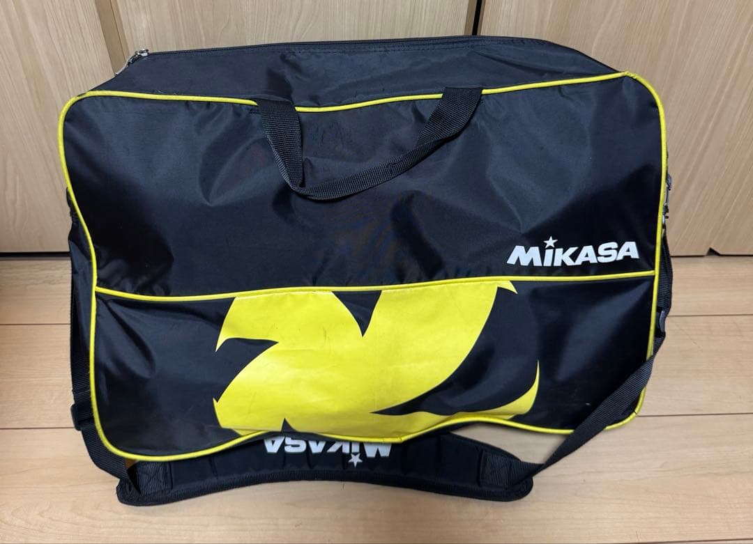 バレーボール　軽量四号球　６個