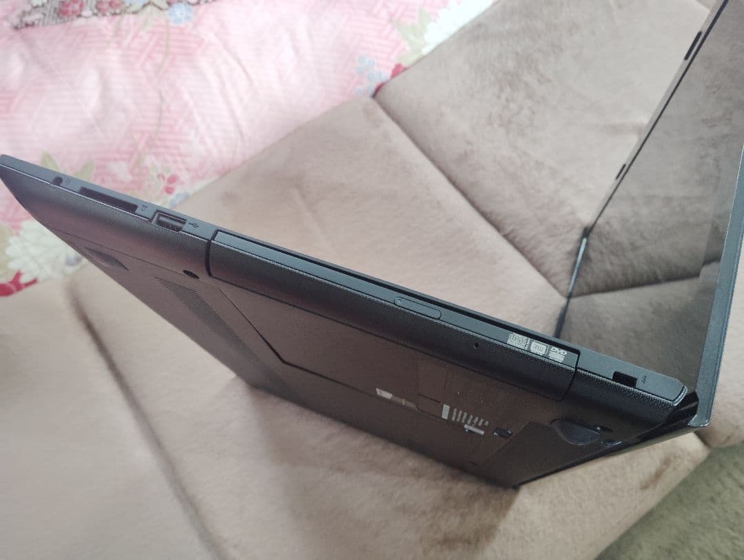 Windows11,メモリ8GB,SSD オフィス付き美品!!(最終値下げ)