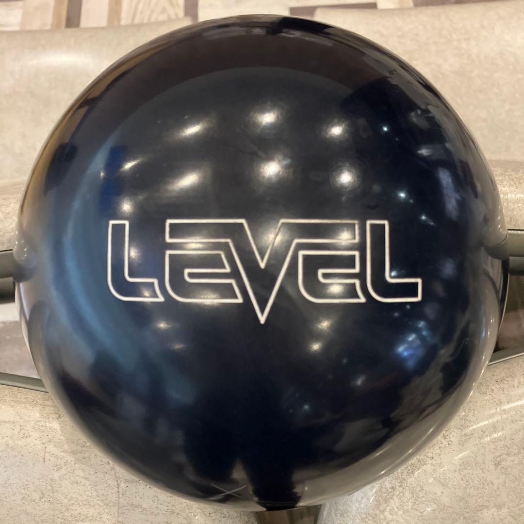 LEVEL STORM ボウリングボール　レベル