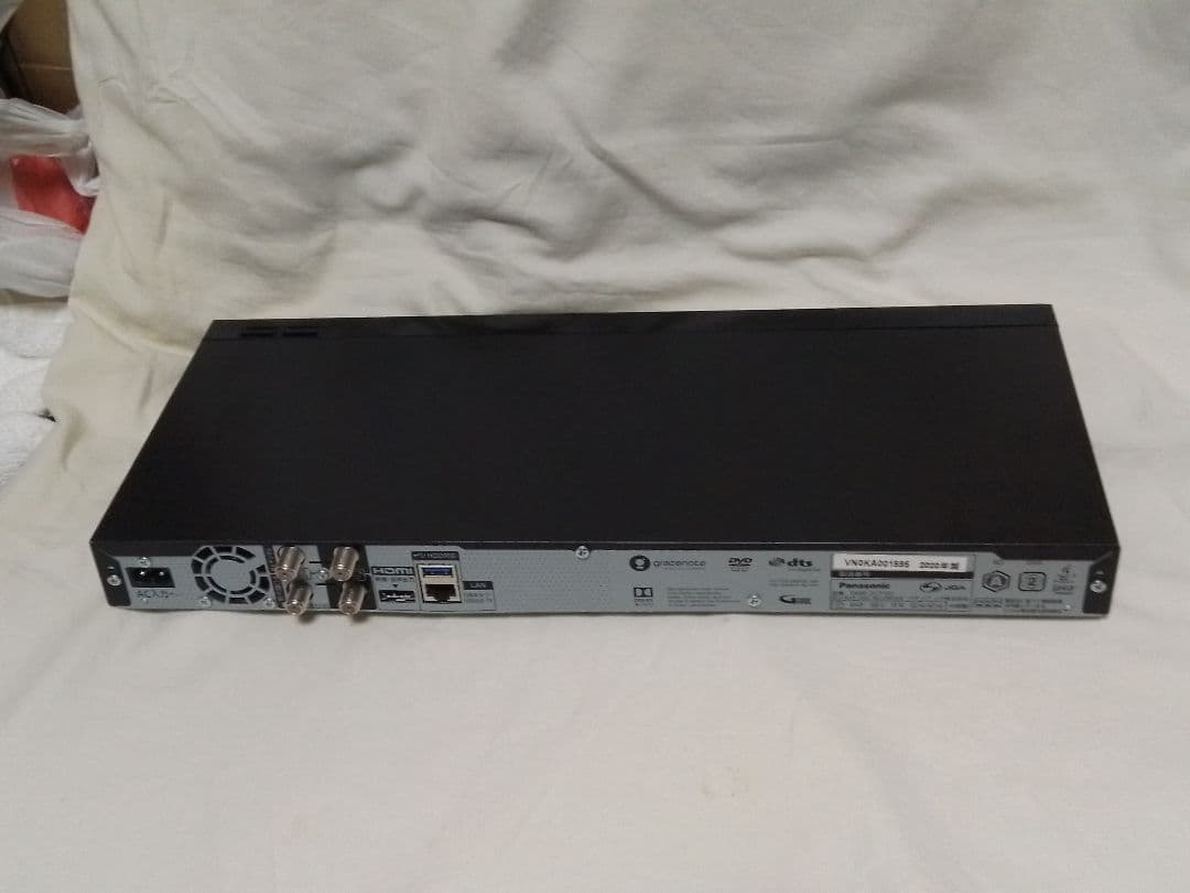 即発送！3番組同時録画パナソニックディーガDMR−2CT101ブルーレイレコーダ