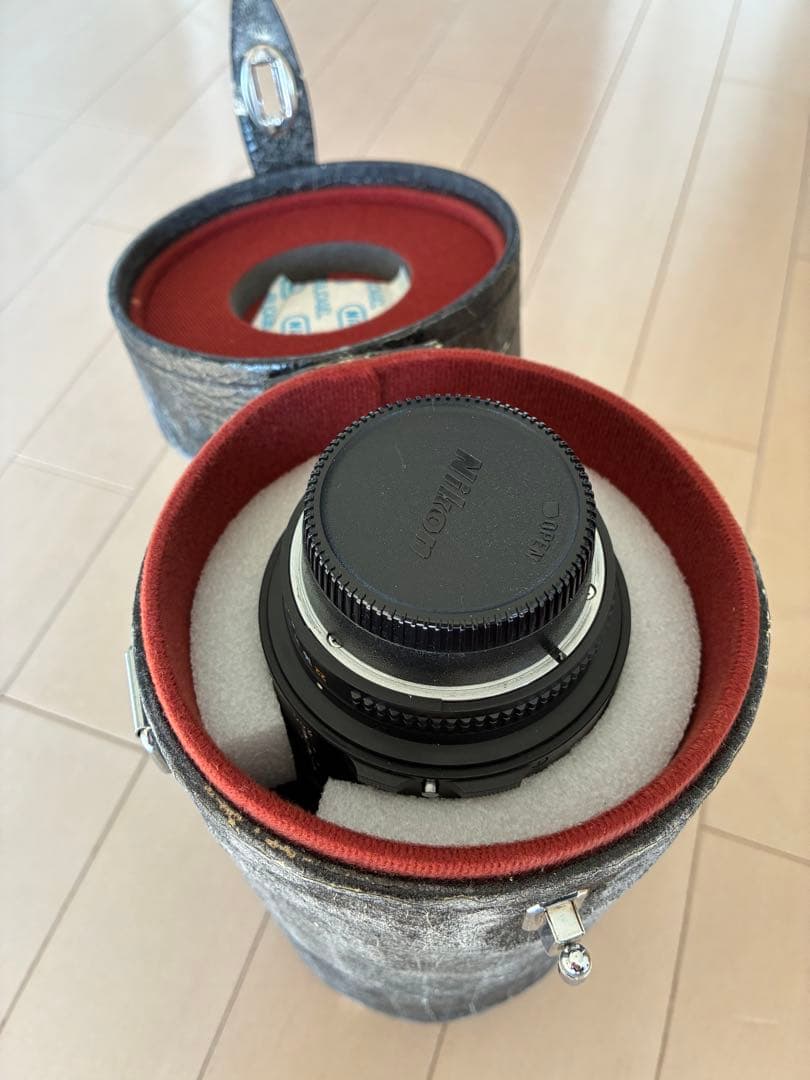 Nikon AF Nikkor 80-200mm f/2.8 ED ズームレンズ