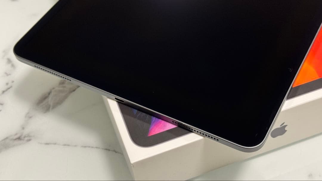 iPad Pro 12.9インチ（第4世代）　A2229 128GB