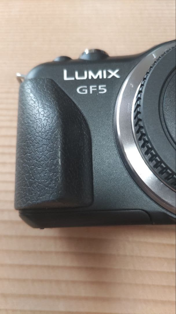 パナソニック　DMC-GF5 完動品　程度良好　ショット数約1500 日本製