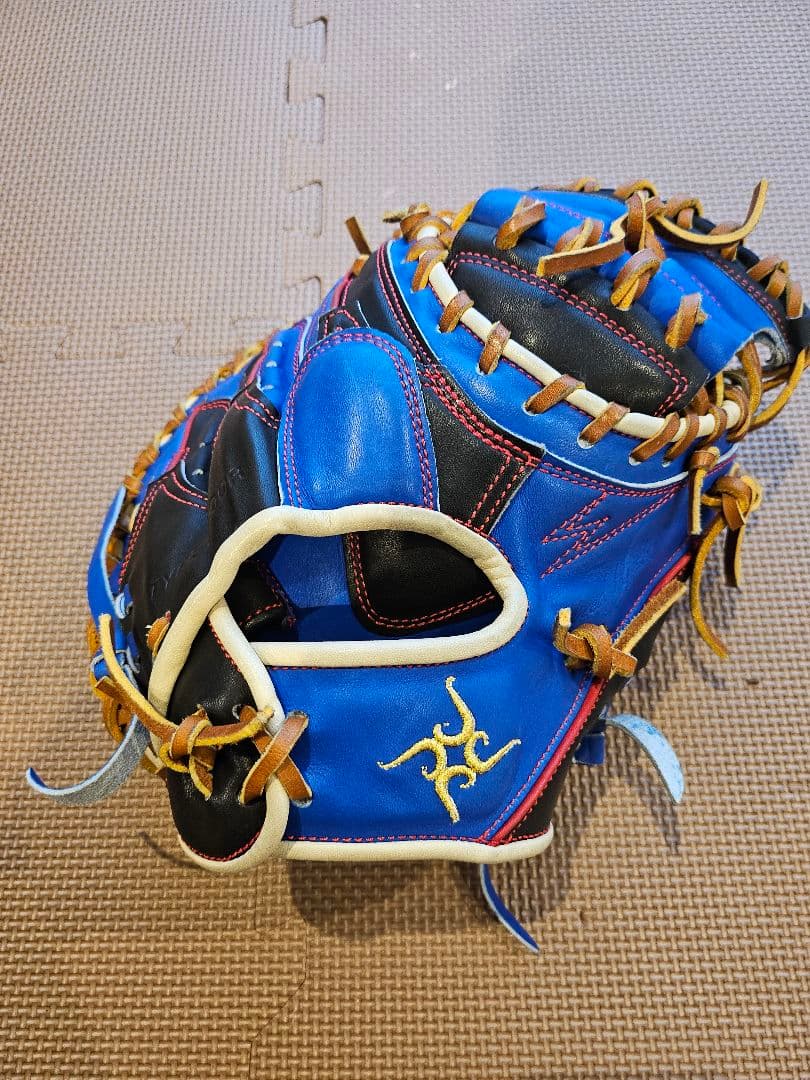 極美品　型付け済み　カナメミット　キャッチャーミット