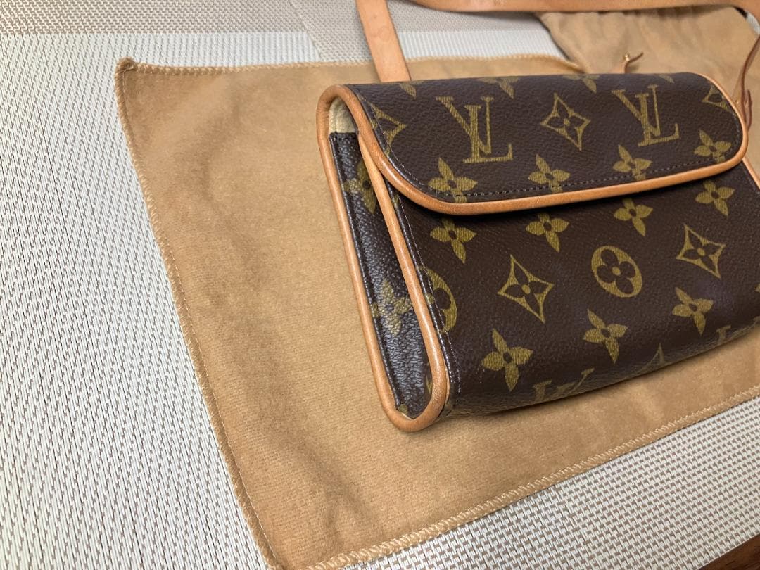 LOUIS VUITTON ルイ ヴィトン フロランティーヌ ウエストポーチ