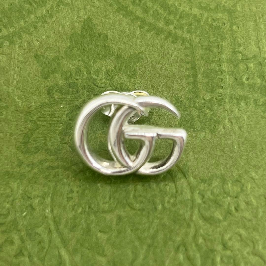 GUCCI ダブルG スタッズ 片耳 ピアス 053361