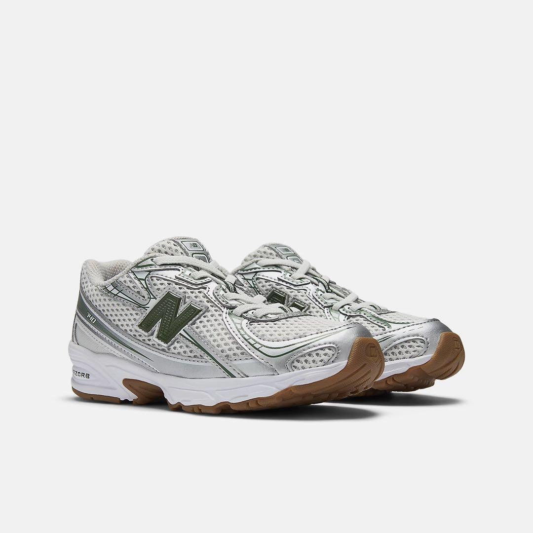 ニューバランス740 BUNGEEスリッポン21.5cm新品未使用ラッピング仕様