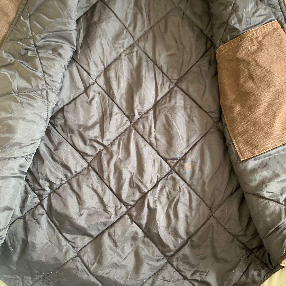 カーハート ダックベスト　ブラウン　焦茶　フェード　ペンキ飛び