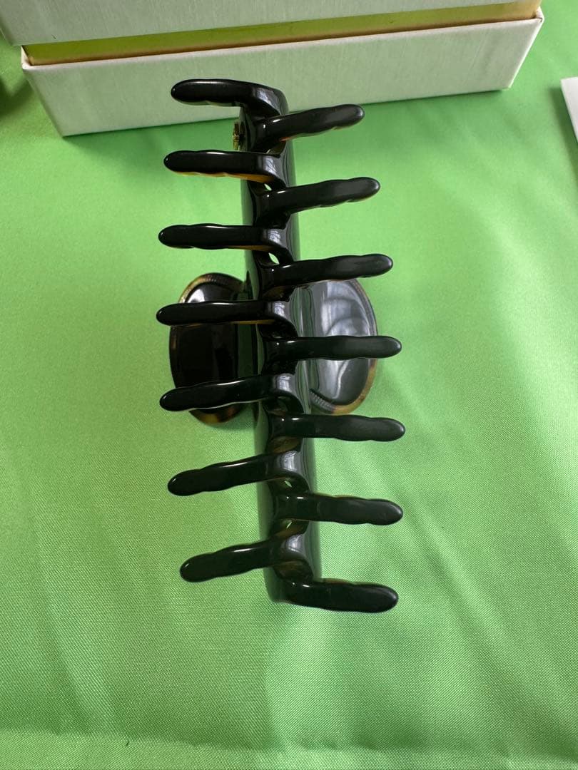 ALEXANDRE DE PARIS アレクサンドルドゥパリ　クリップ